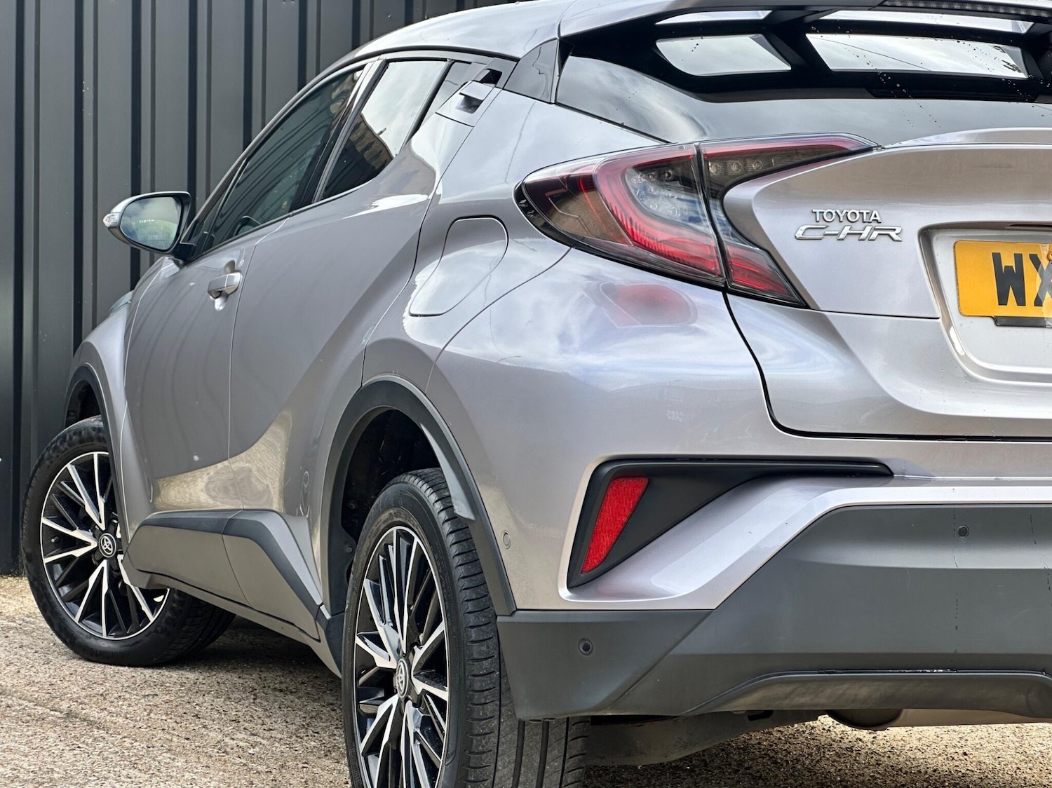 Used Toyota C-HR 2019 for sale - 76317804: Photo 39
