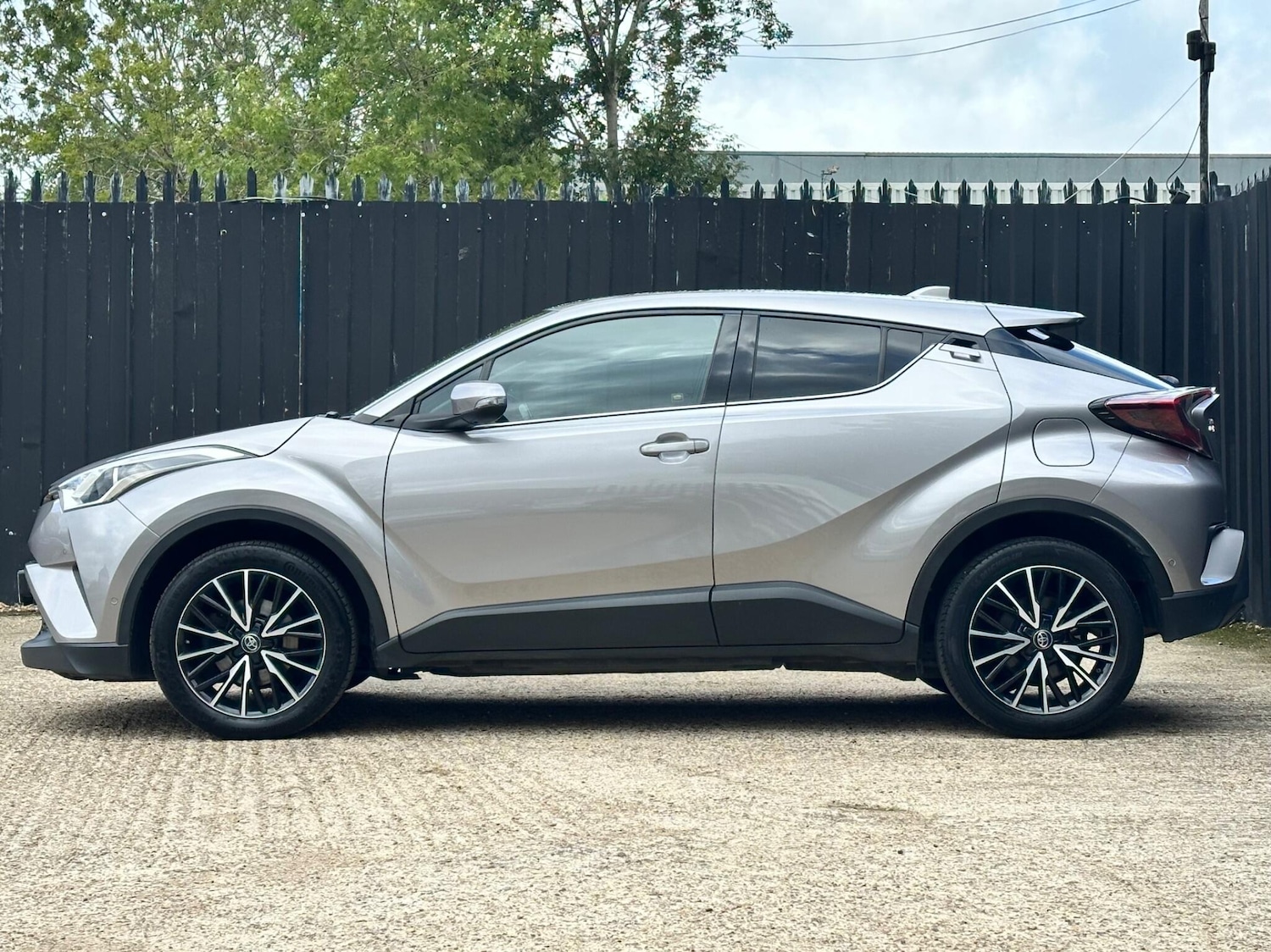 Used Toyota C-HR 2019 for sale - 76317804: Photo 6