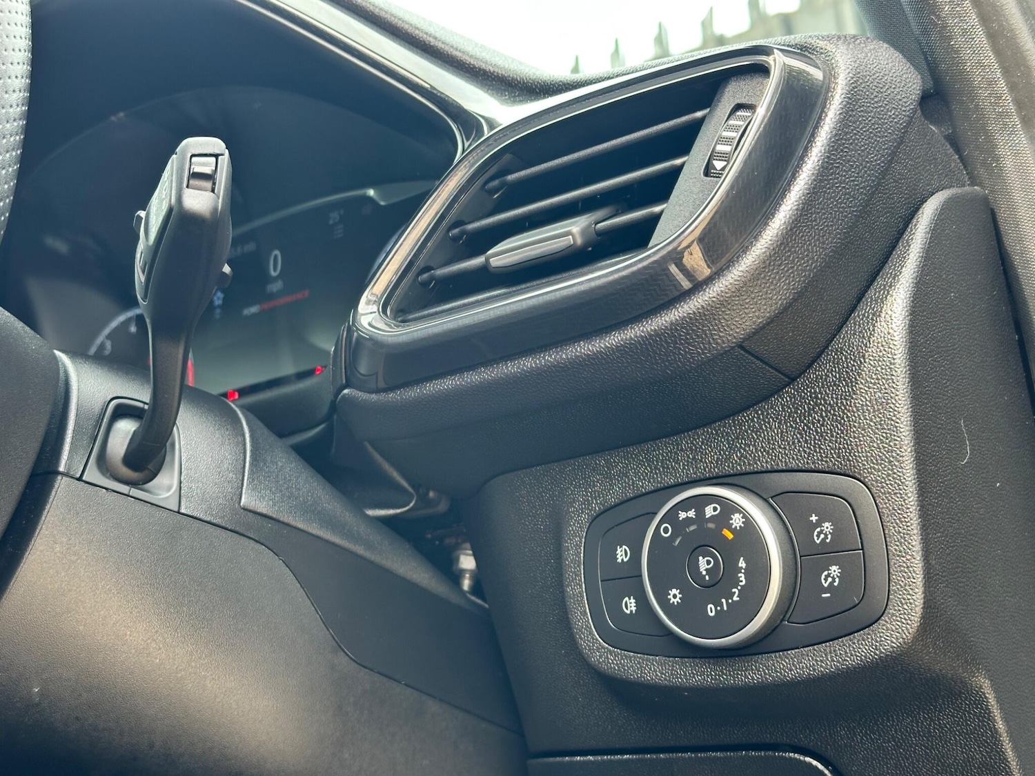 Used Ford Fiesta 2019 for sale - 76221888: Photo 34