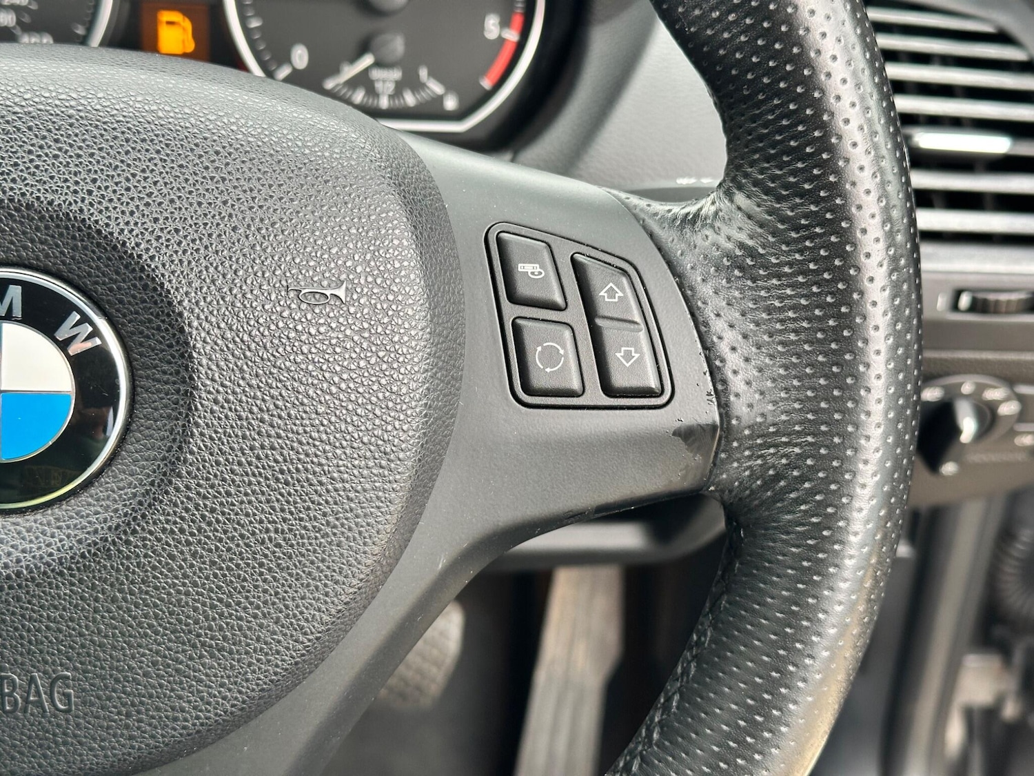 Used BMW 1 Series 2009 for sale - 76388759: Photo 24