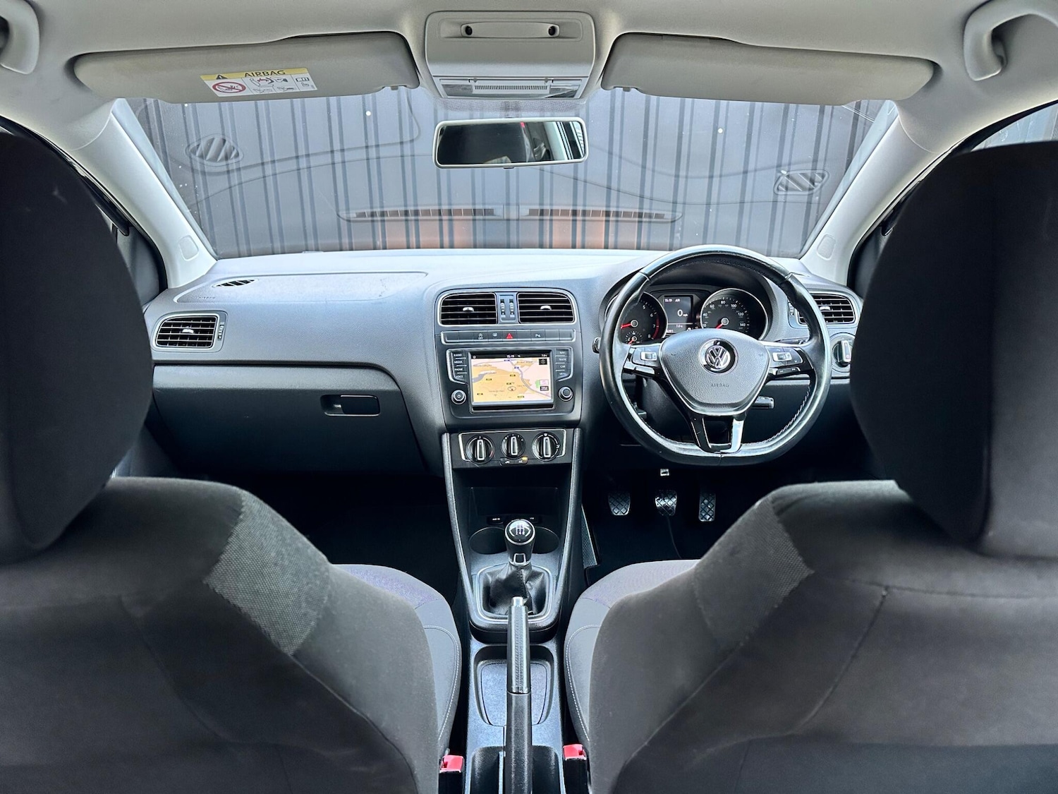 Used Volkswagen Polo 2015 for sale - 76701752: Photo 16