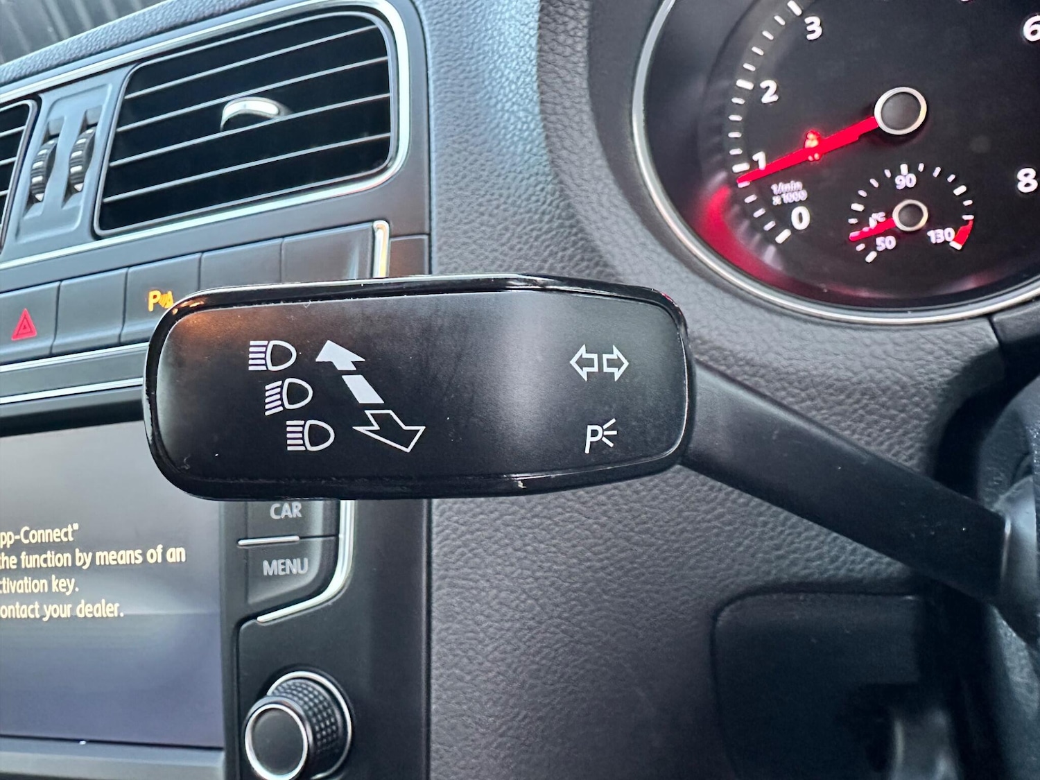 Used Volkswagen Polo 2015 for sale - 76701752: Photo 30