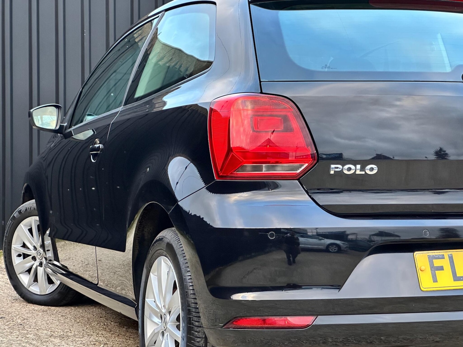 Used Volkswagen Polo 2015 for sale - 76701752: Photo 35
