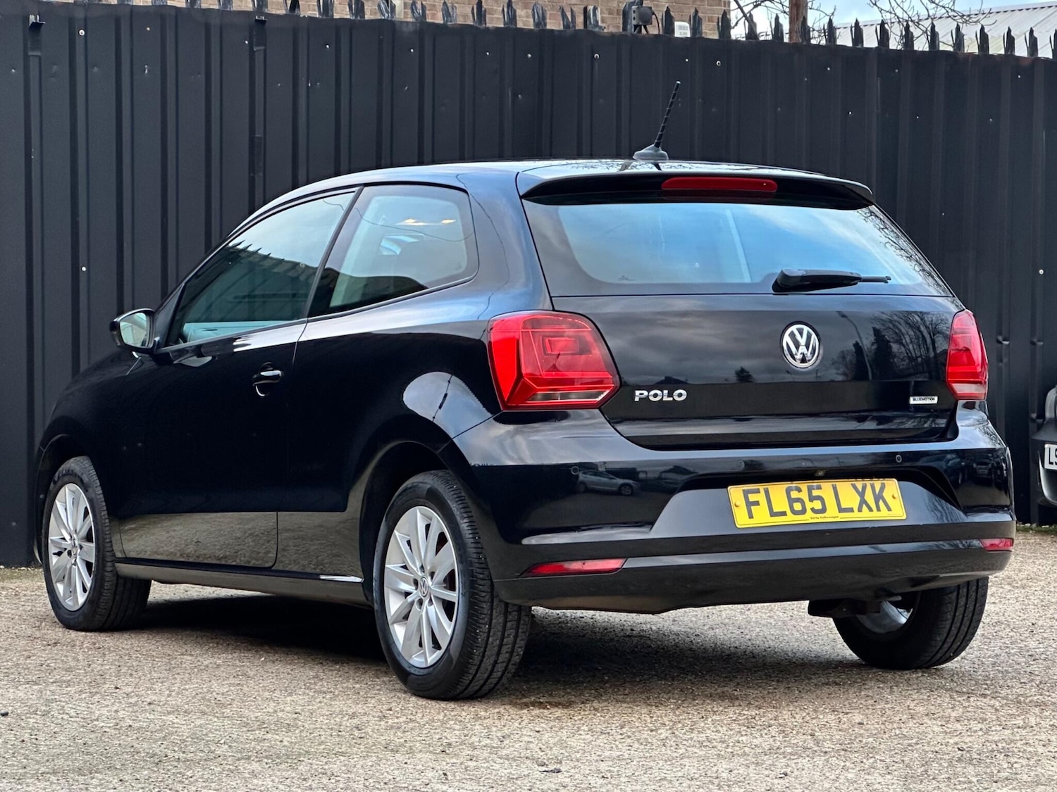 Used Volkswagen Polo 2015 for sale - 76701752: Photo 7