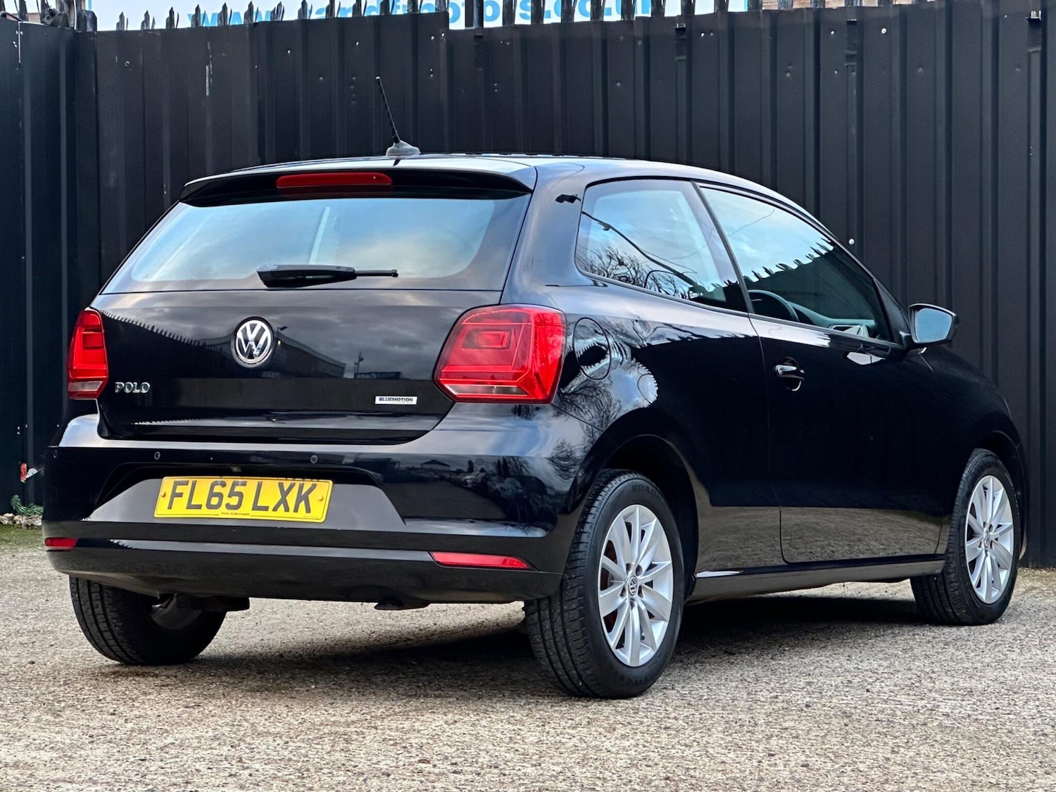 Used Volkswagen Polo 2015 for sale - 76701752: Photo 9