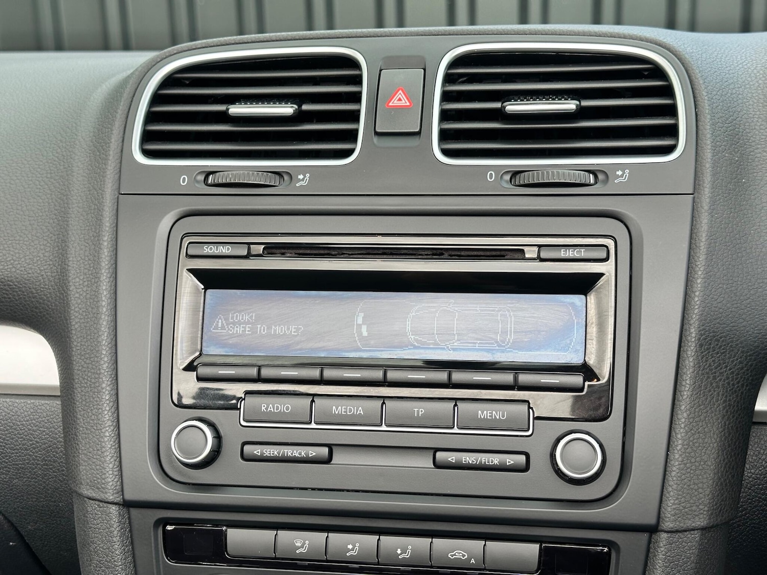 Used Volkswagen Golf 2015 for sale - 76318116: Photo 21