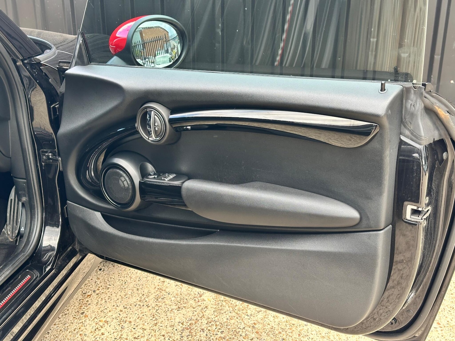 Used MINI Hatch 2017 for sale - 76318056: Photo 10