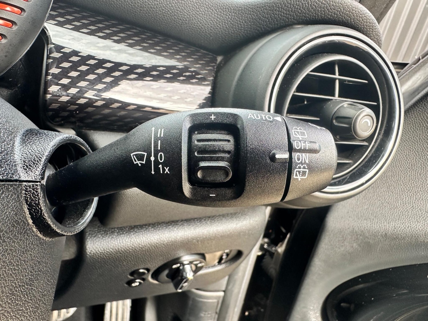 Used MINI Hatch 2017 for sale - 76318056: Photo 33