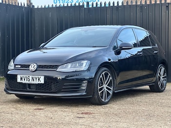 Used Volkswagen Golf 2016 for sale - 76538545: Photo