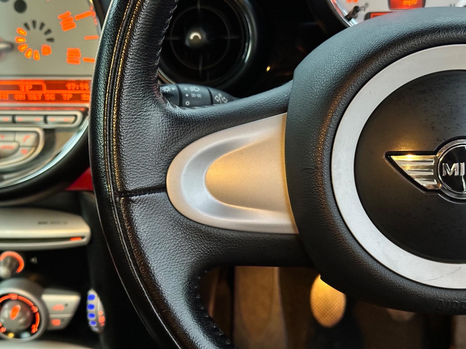 Used MINI Hatch 2010 for sale - 76742662: Photo 23