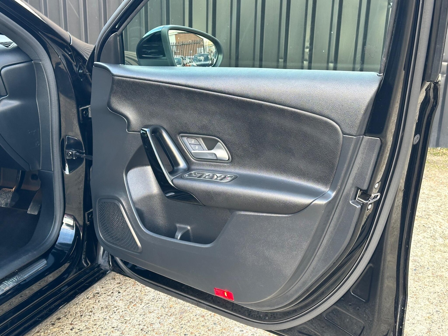 Used Mercedes-Benz A-Class 2018 for sale - 76606954: Photo 11