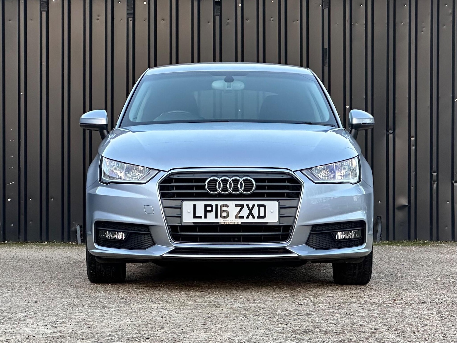 Used Audi A1 2016 for sale - 76701024: Photo 2