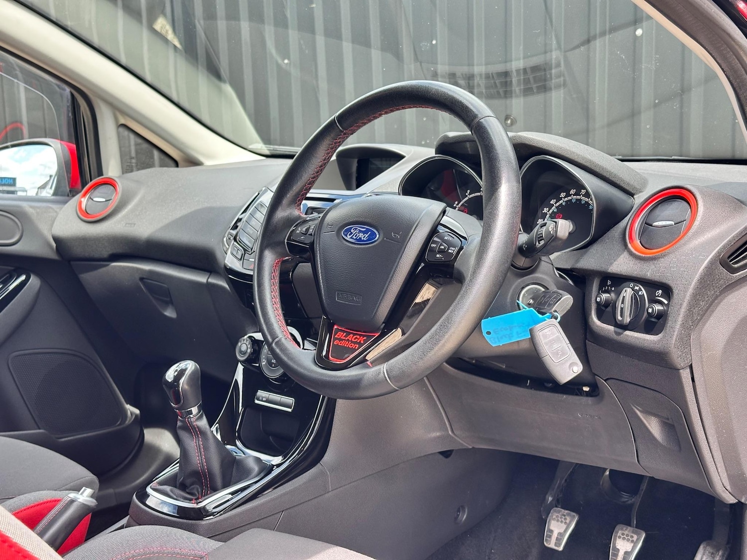 Used Ford Fiesta 2015 for sale - 76522103: Photo 11