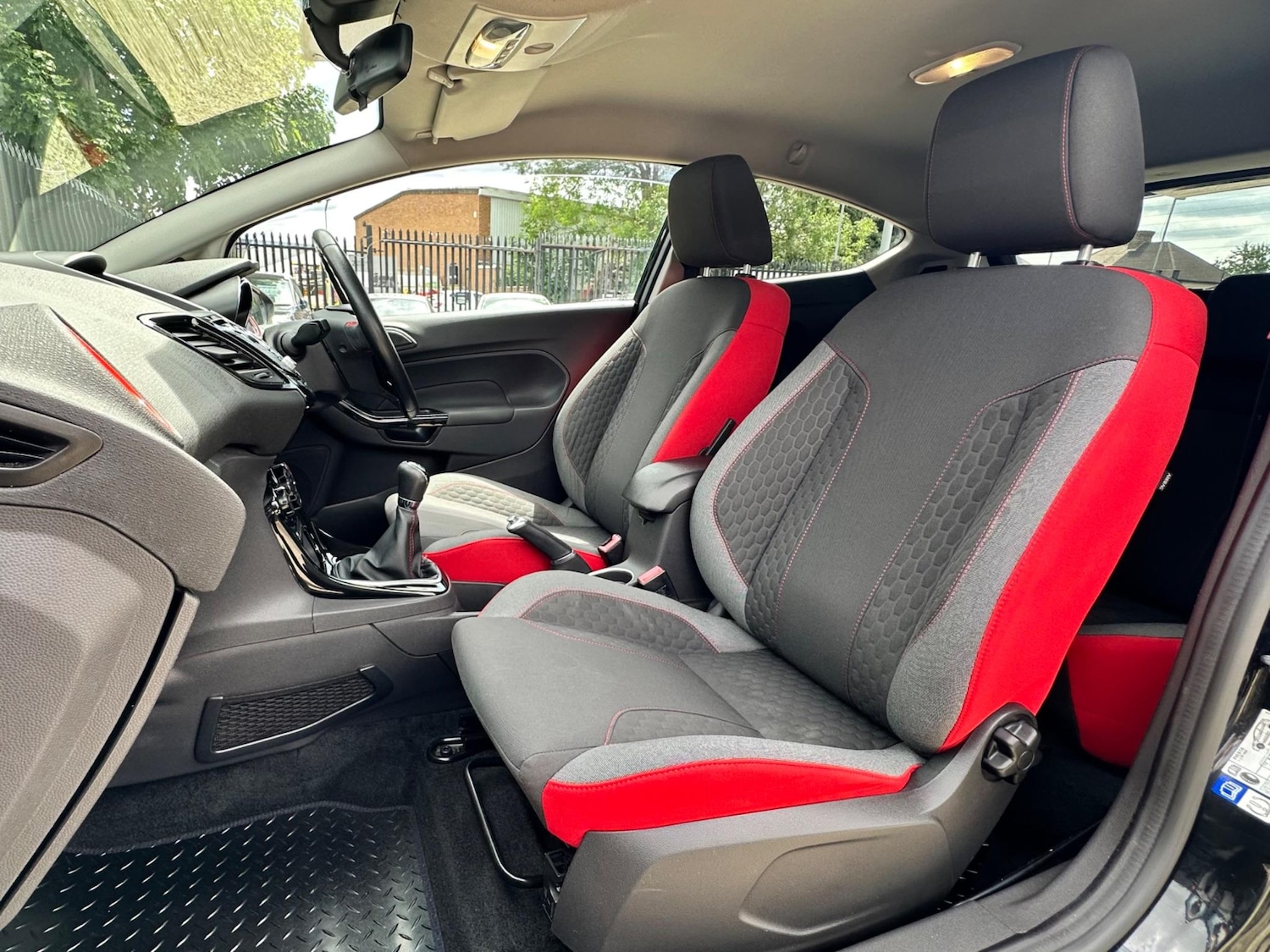 Used Ford Fiesta 2015 for sale - 76522103: Photo 13