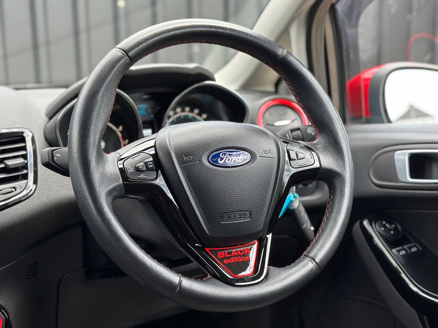 Used Ford Fiesta 2015 for sale - 76522103: Photo 24