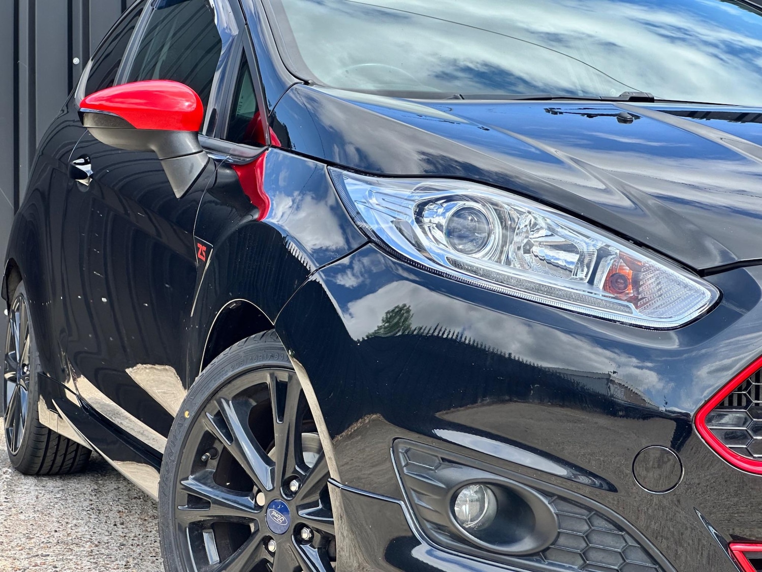 Used Ford Fiesta 2015 for sale - 76522103: Photo 32