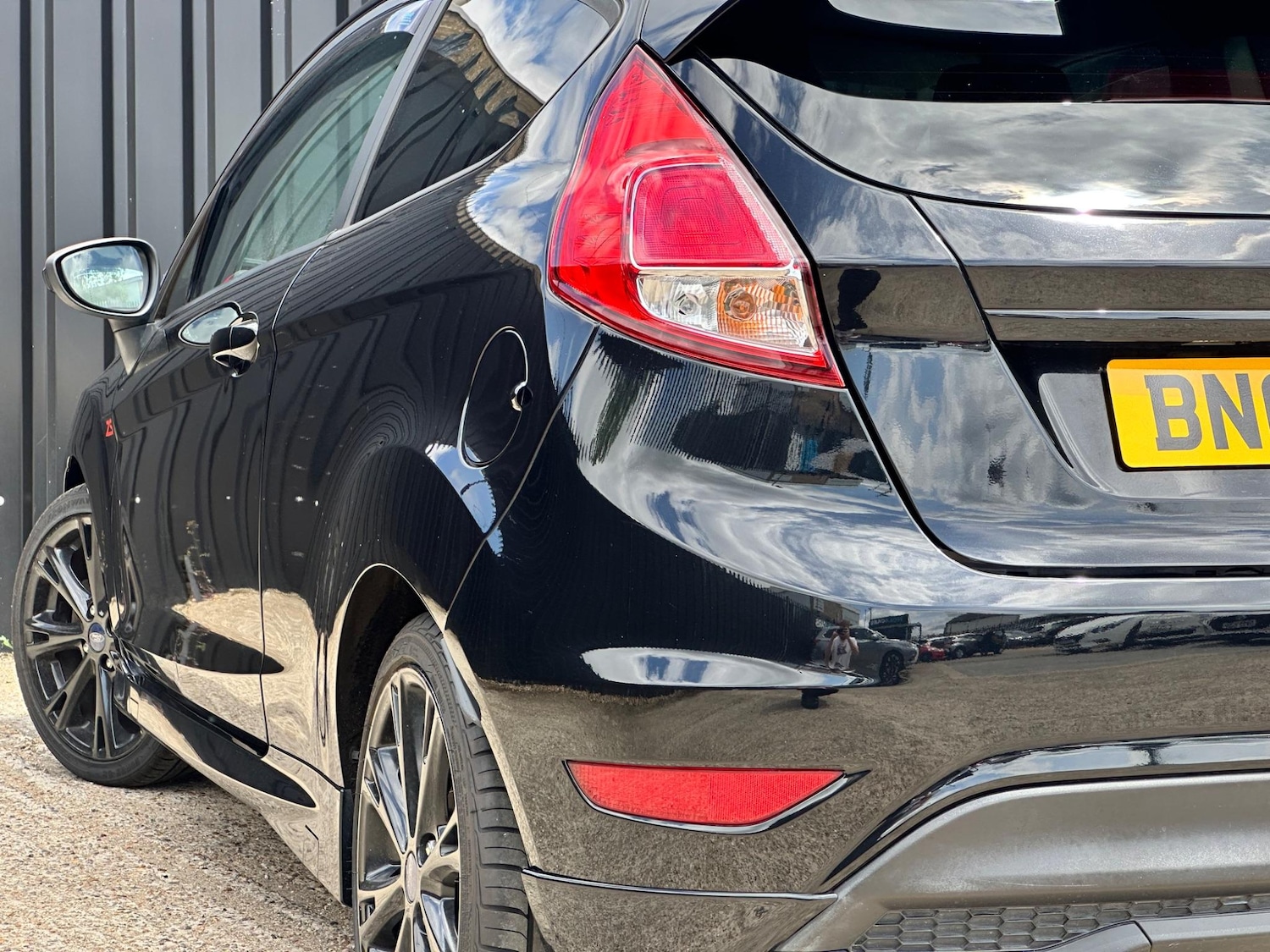 Used Ford Fiesta 2015 for sale - 76522103: Photo 33