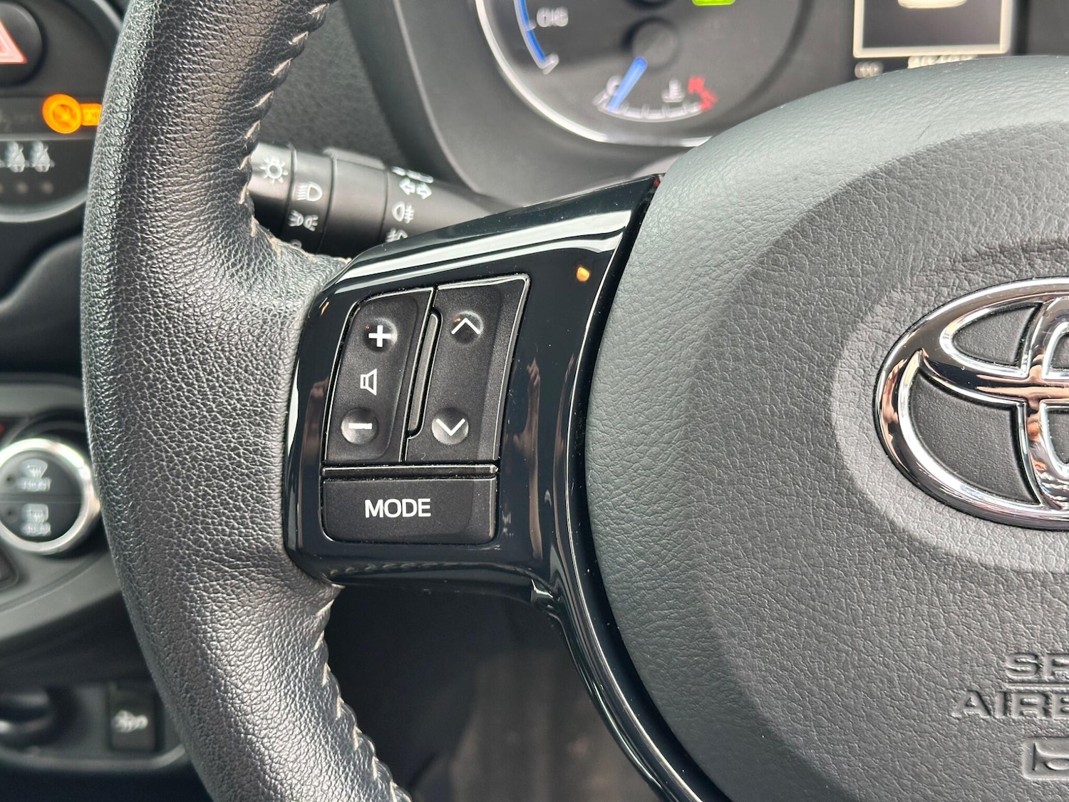 Used Toyota Yaris 2018 for sale - 76317844: Photo 29