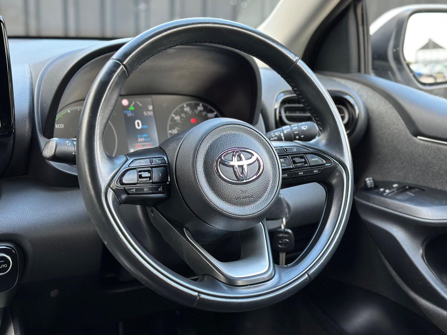Used Toyota Yaris 2021 for sale - 76317740: Photo 26