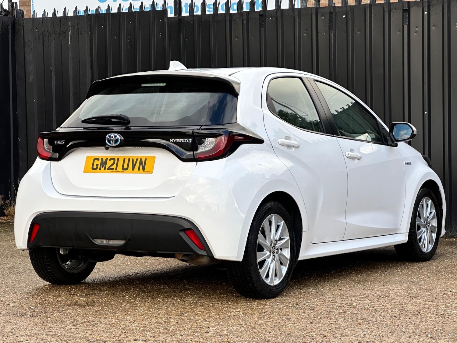 Used Toyota Yaris 2021 for sale - 76317740: Photo 9