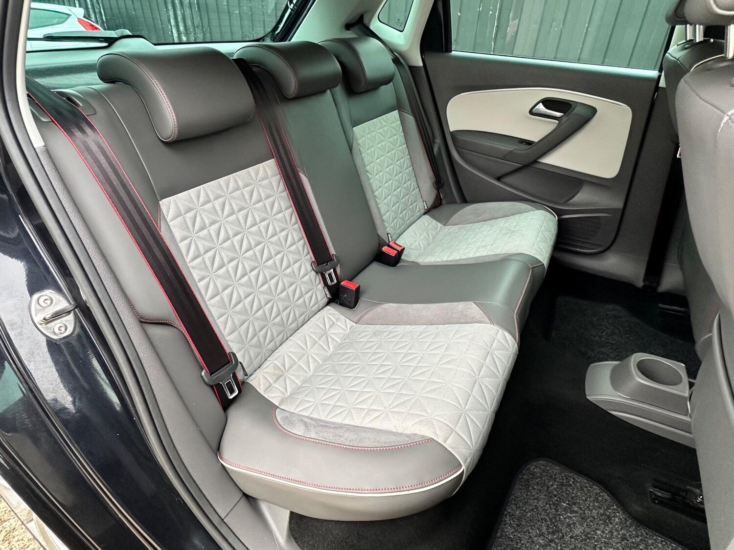 Used Volkswagen Polo 2017 for sale - 76317810: Photo 17