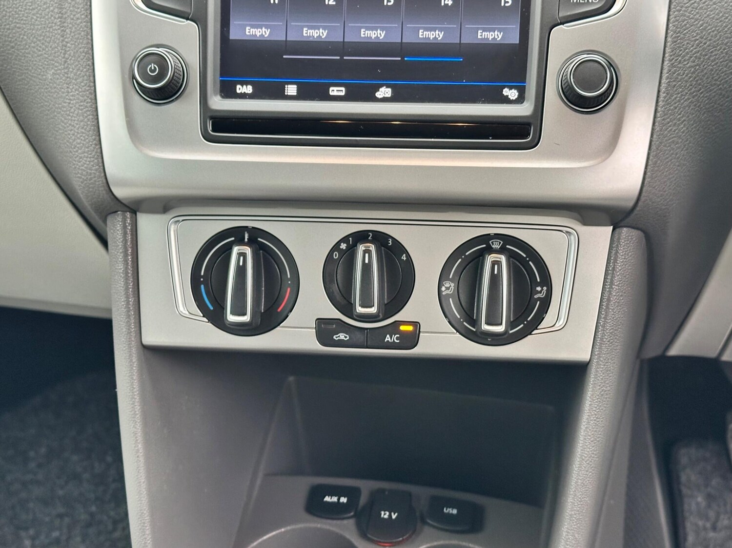 Used Volkswagen Polo 2017 for sale - 76317810: Photo 21