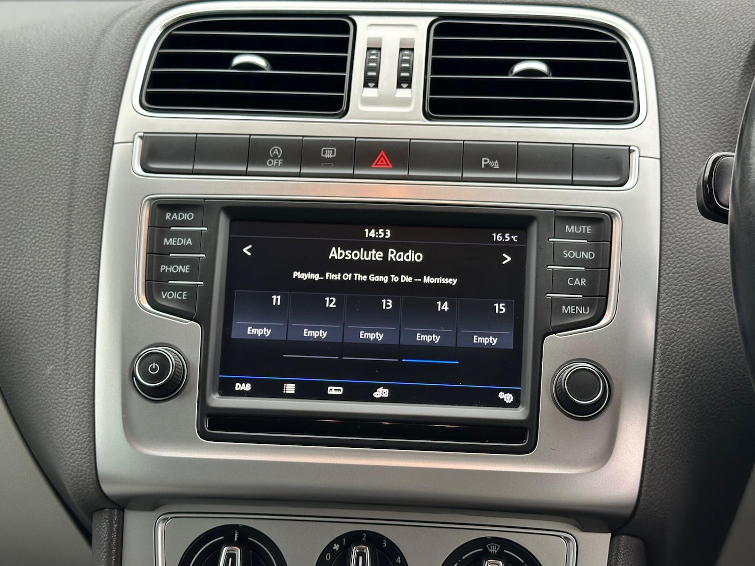 Used Volkswagen Polo 2017 for sale - 76317810: Photo 22