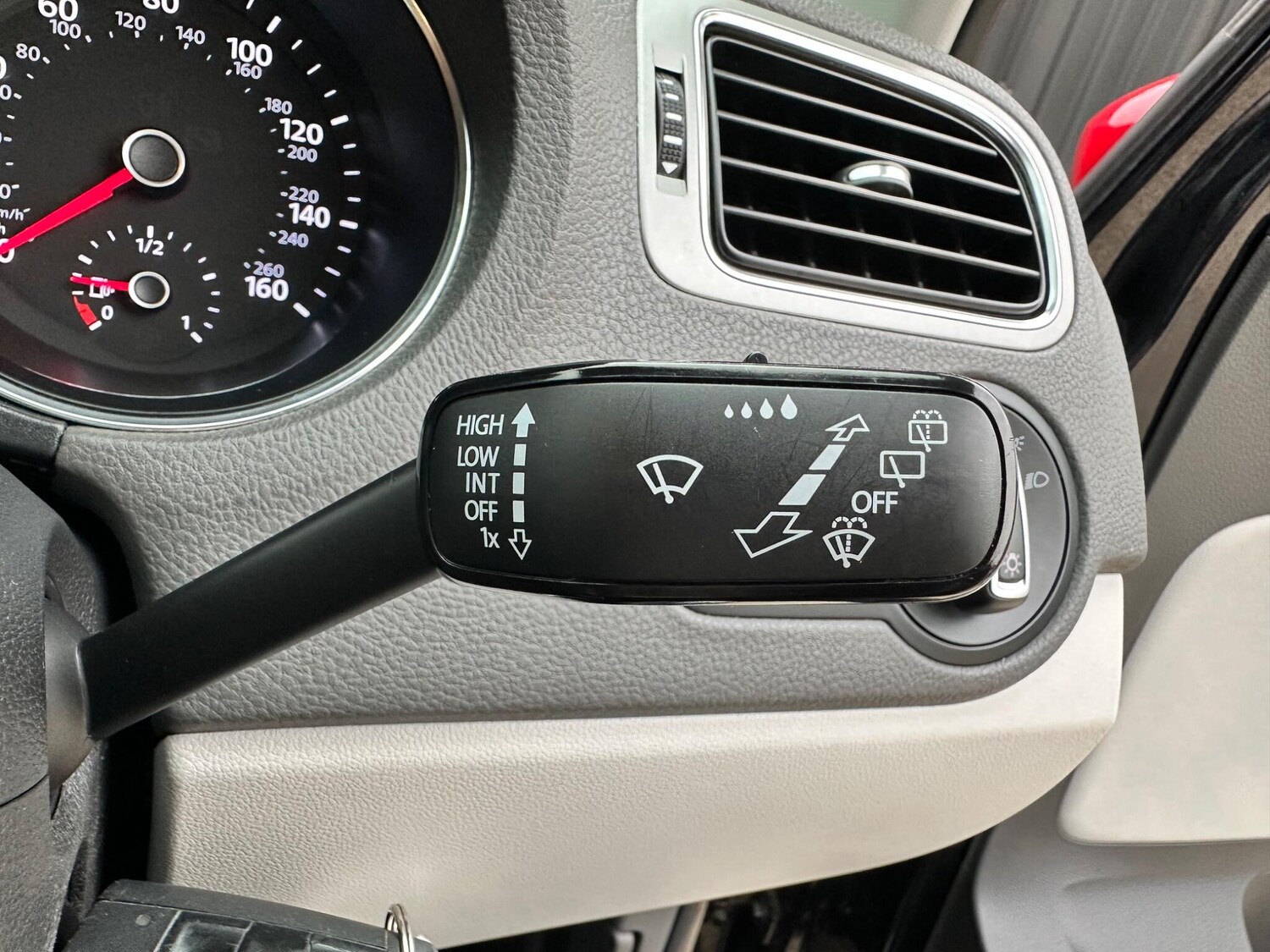 Used Volkswagen Polo 2017 for sale - 76317810: Photo 34