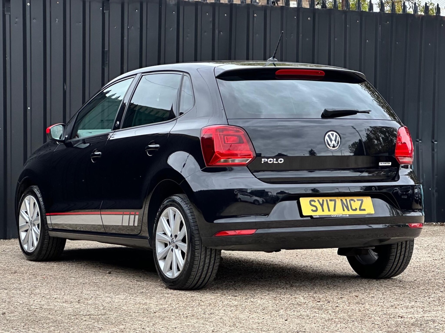 Used Volkswagen Polo 2017 for sale - 76317810: Photo 7