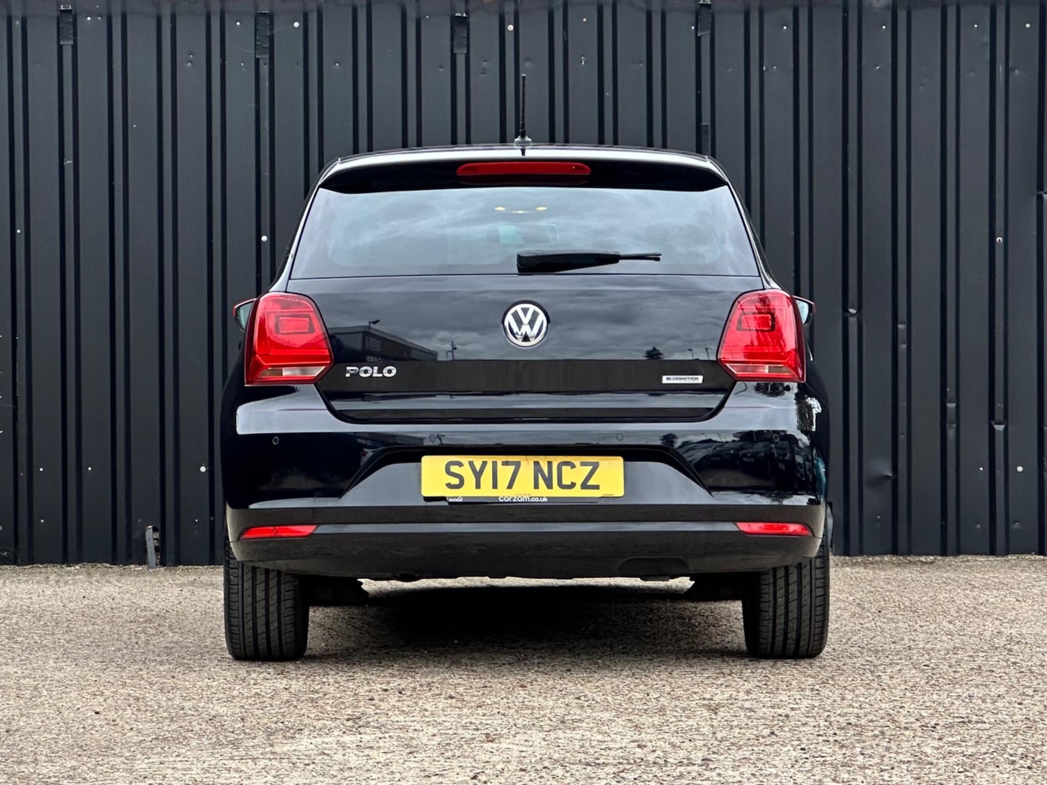 Used Volkswagen Polo 2017 for sale - 76317810: Photo 8