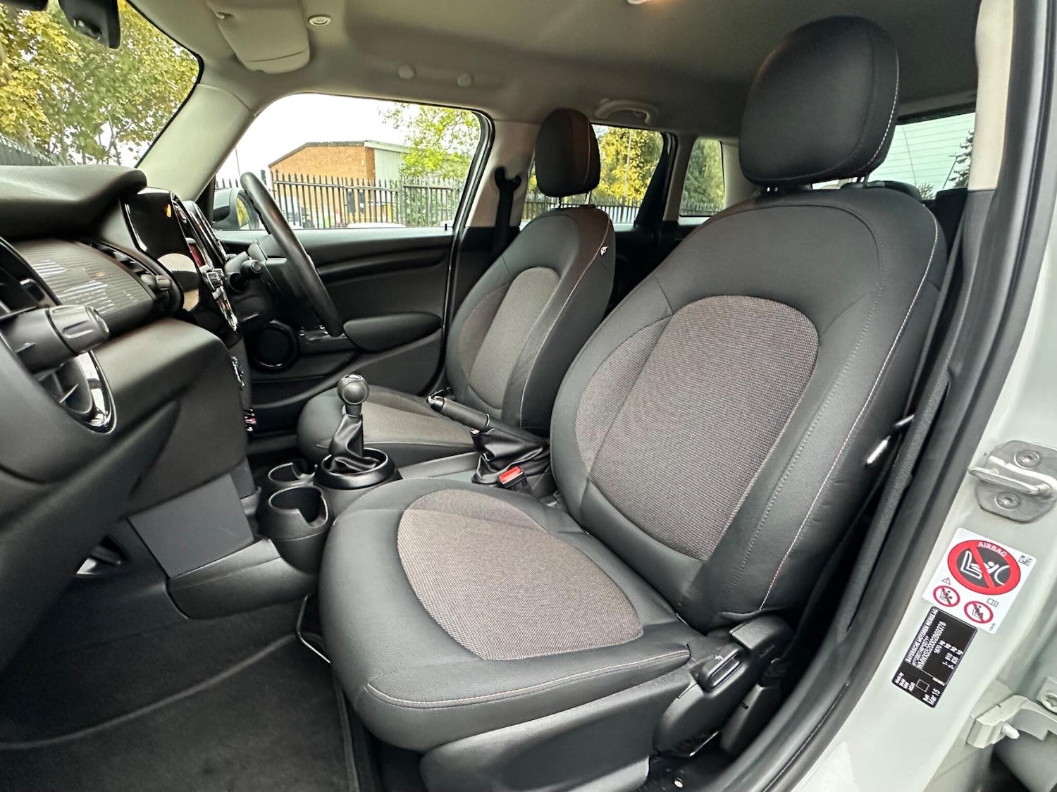 Used MINI Hatch 2015 for sale - 76318050: Photo 13