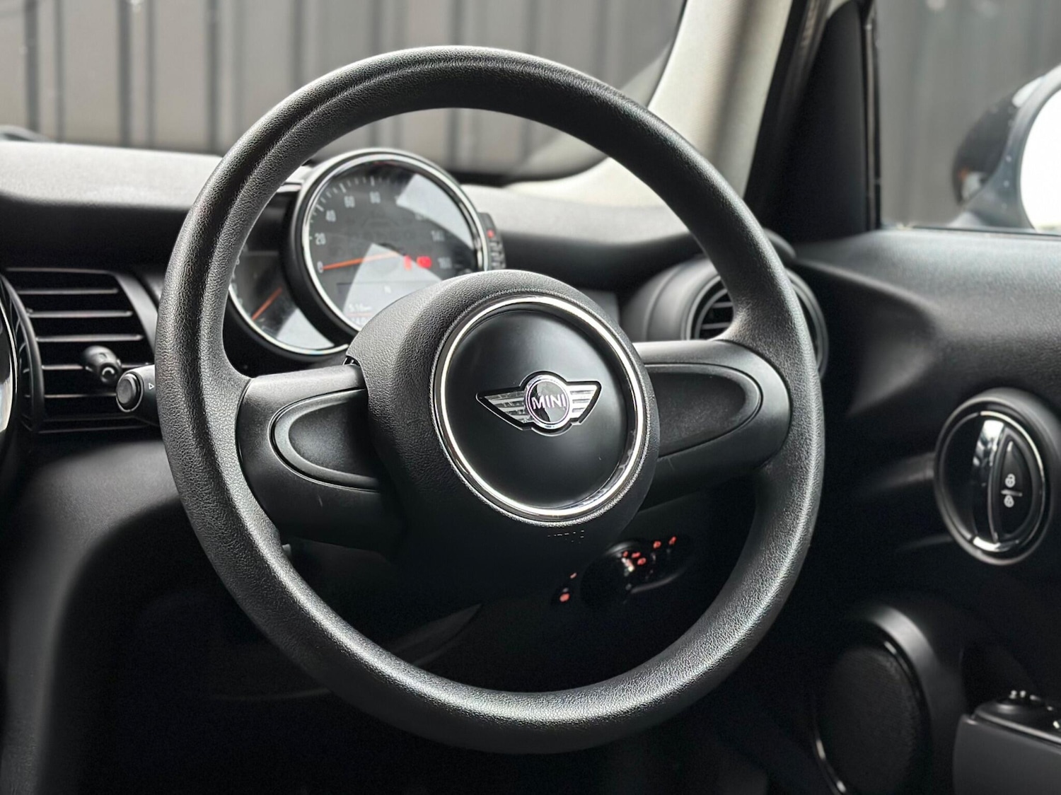 Used MINI Hatch 2015 for sale - 76318050: Photo 22