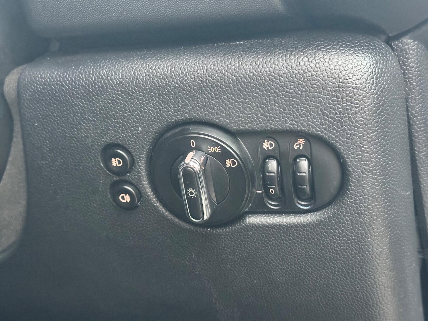 Used MINI Hatch 2015 for sale - 76318050: Photo 26