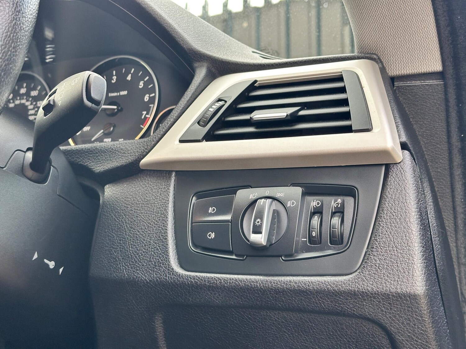 Used BMW 3 Series Gran Turismo 2016 for sale - 76388867: Photo 32