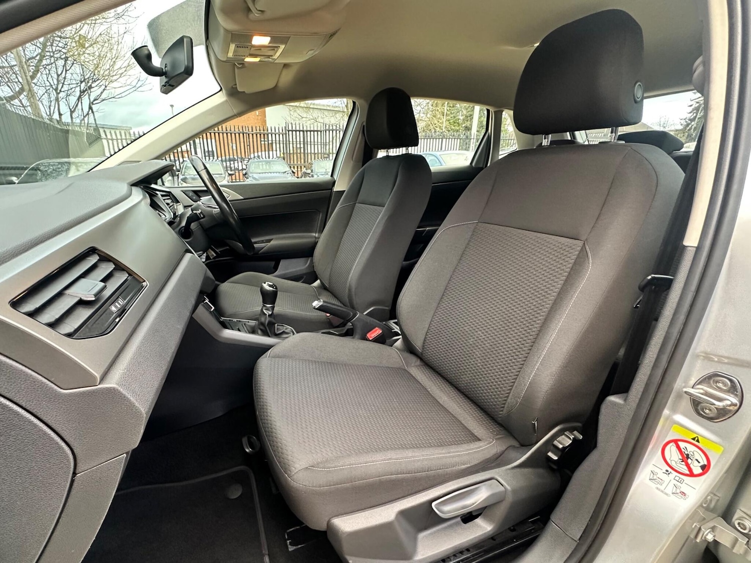 Used Volkswagen Polo 2018 for sale - 76701270: Photo 14