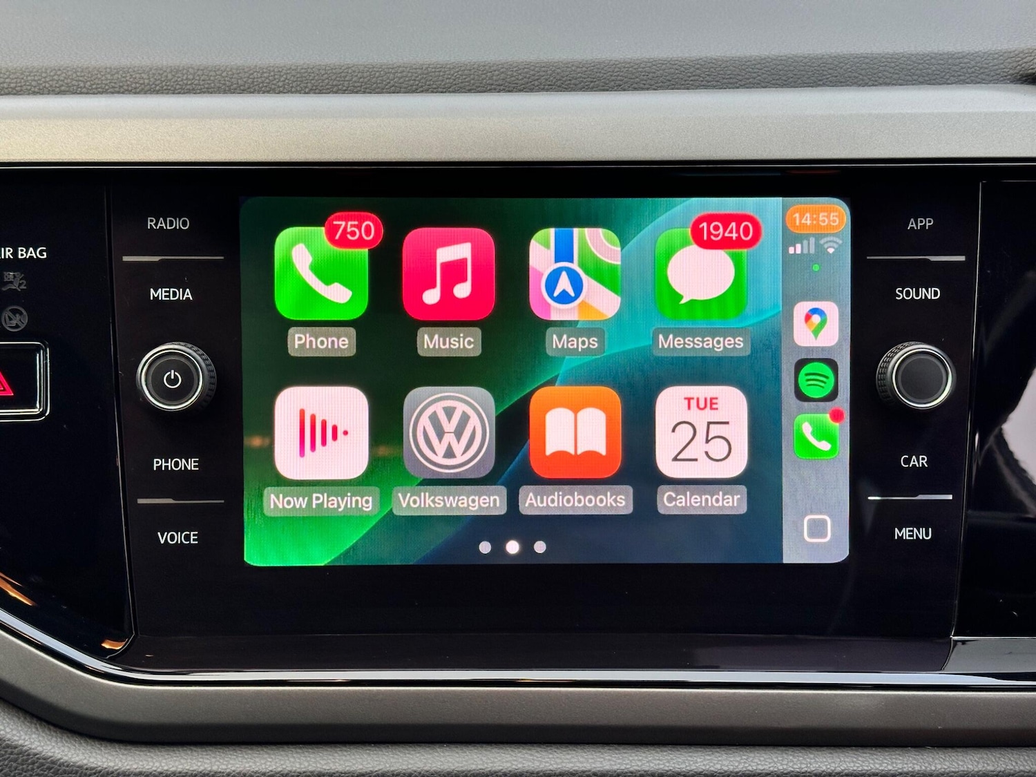 Used Volkswagen Polo 2018 for sale - 76701270: Photo 2