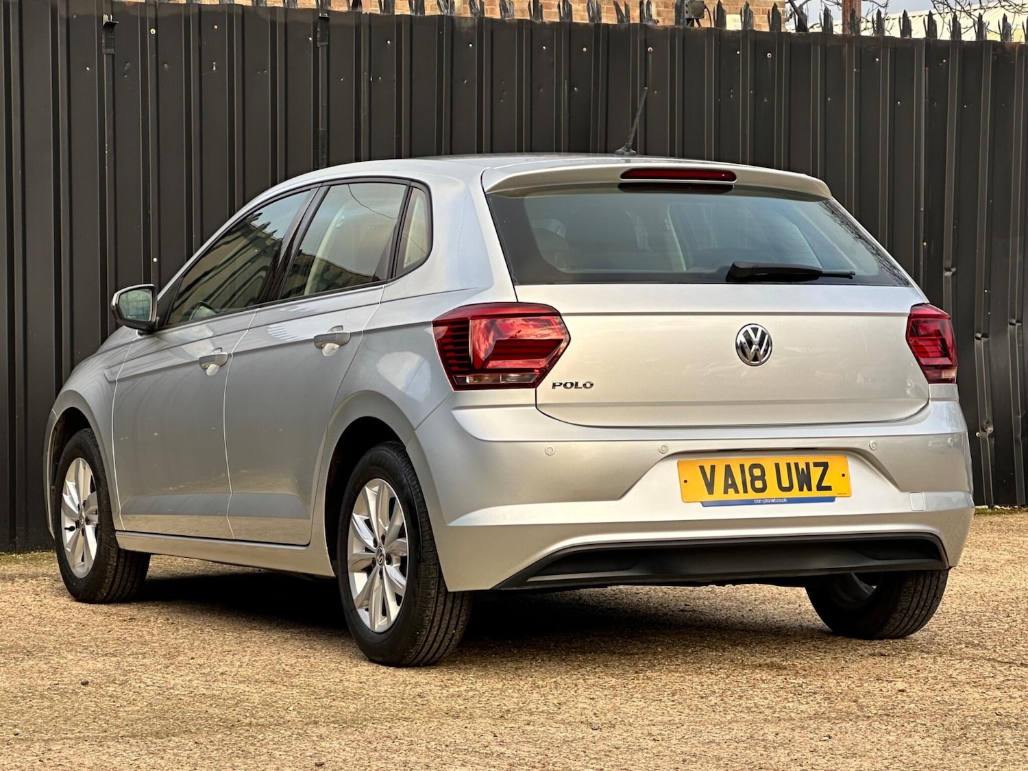 Used Volkswagen Polo 2018 for sale - 76701270: Photo 6