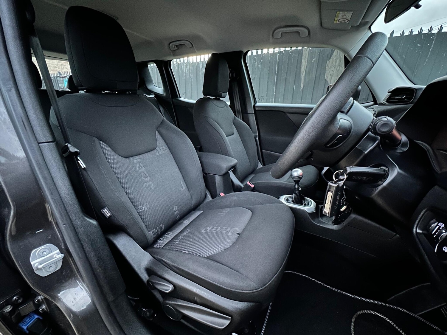 Used Jeep Renegade 2016 for sale - 76522003: Photo 11