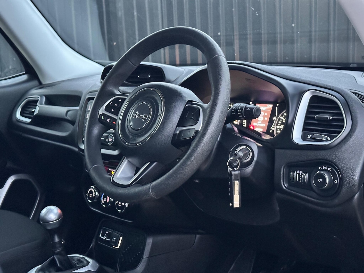 Used Jeep Renegade 2016 for sale - 76522003: Photo 12