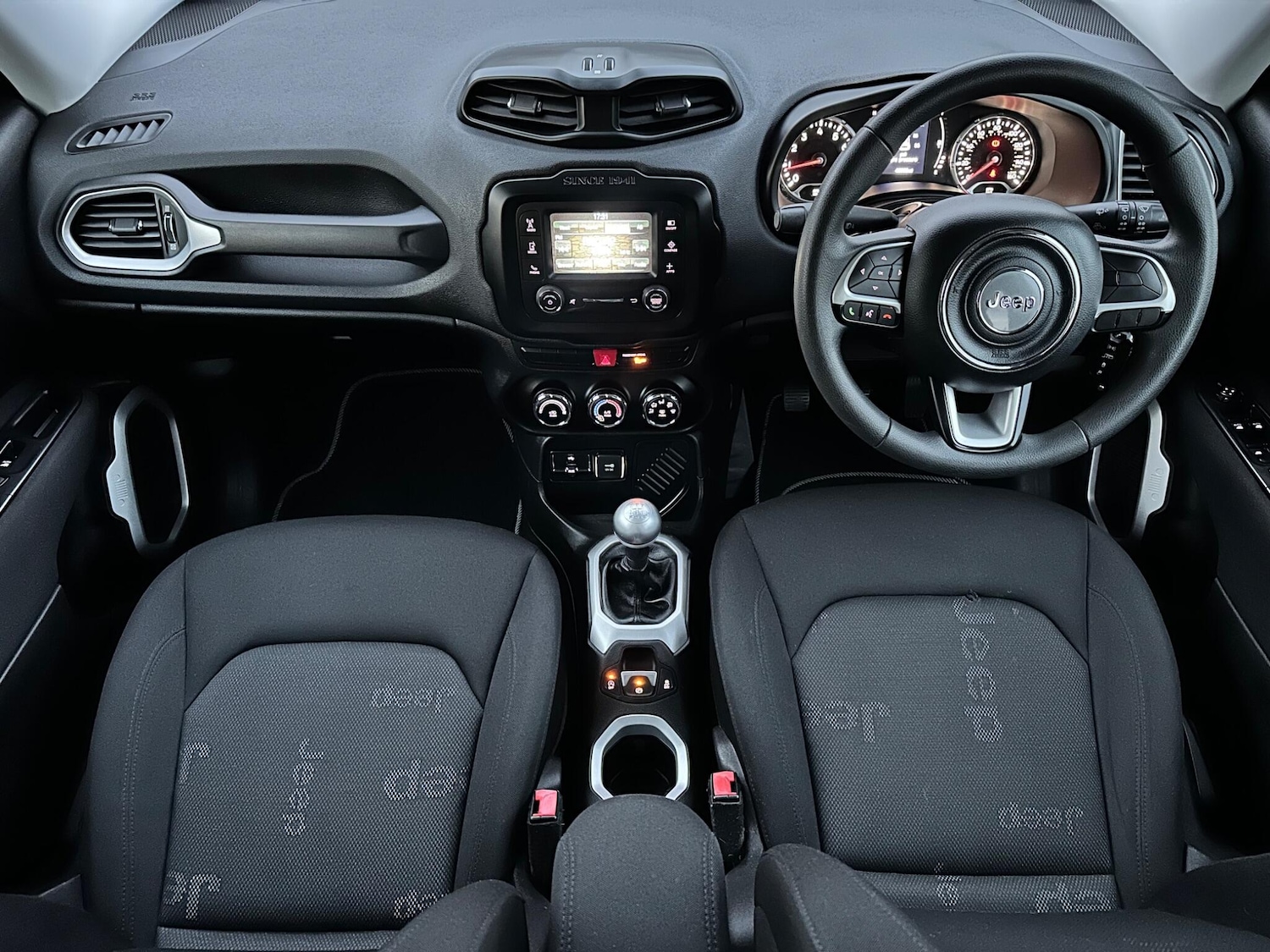 Used Jeep Renegade 2016 for sale - 76522003: Photo 2