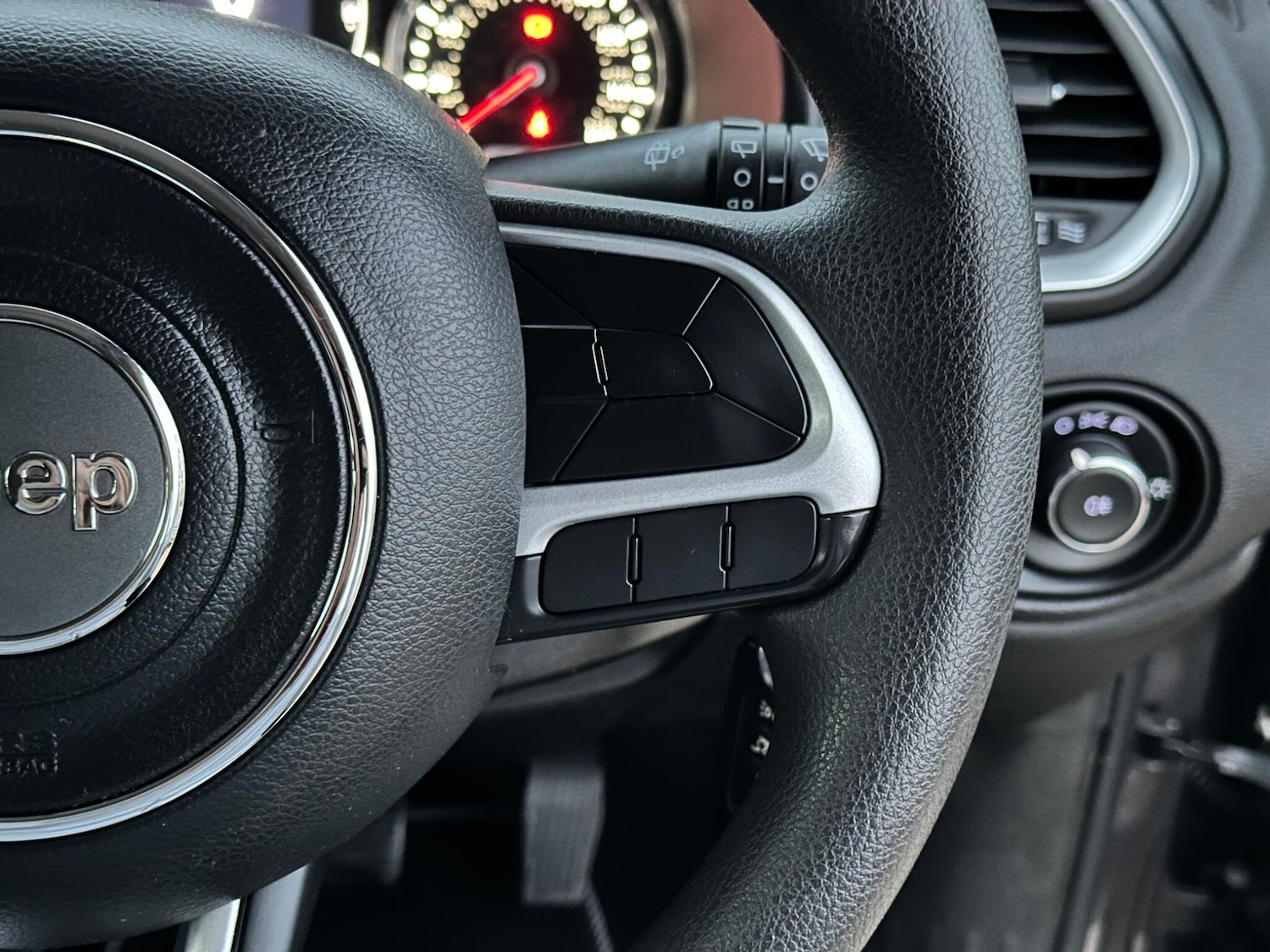 Used Jeep Renegade 2016 for sale - 76522003: Photo 28