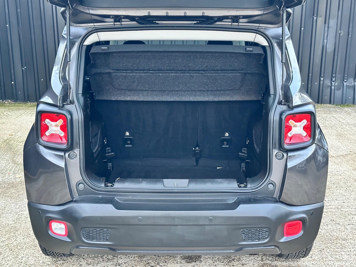 Used Jeep Renegade 2016 for sale - 76522003: Photo 36