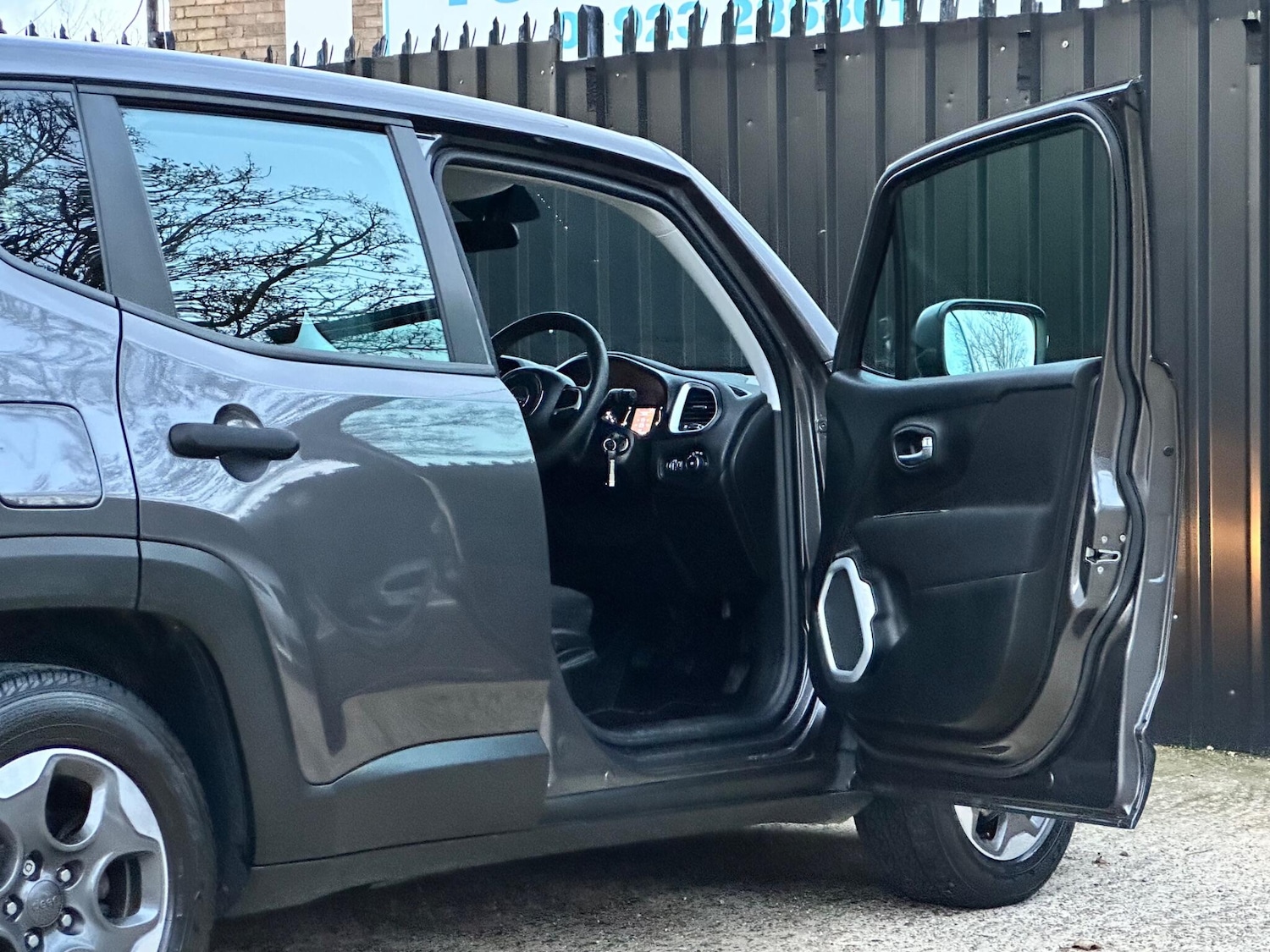 Used Jeep Renegade 2016 for sale - 76522003: Photo 9