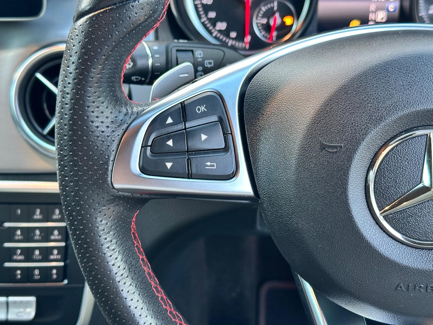 Used Mercedes-Benz GLA 2019 for sale - 76521574: Photo 29