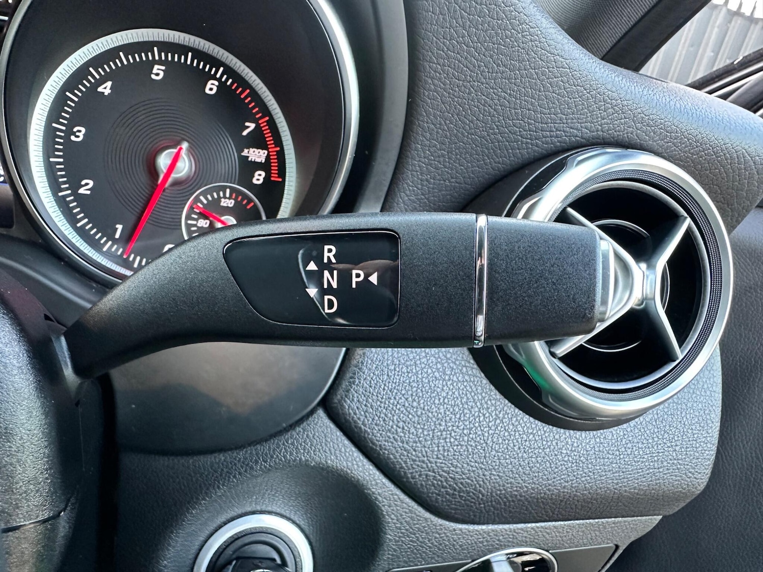 Used Mercedes-Benz GLA 2019 for sale - 76521574: Photo 34