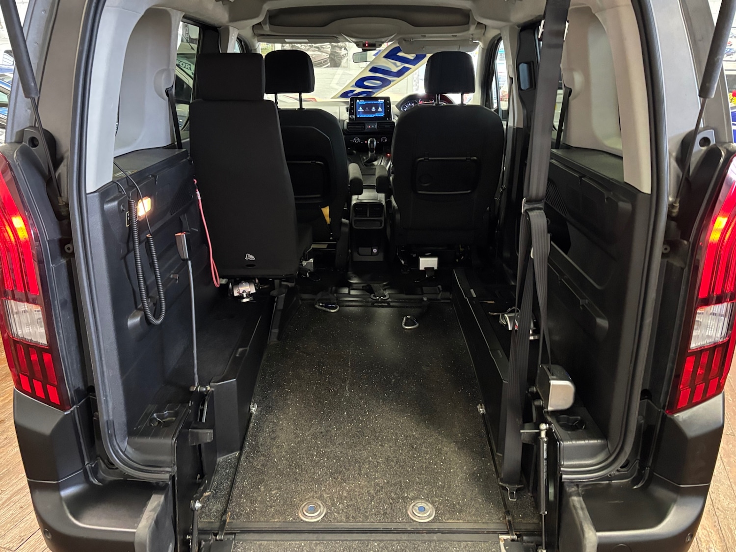 Vehicle 21