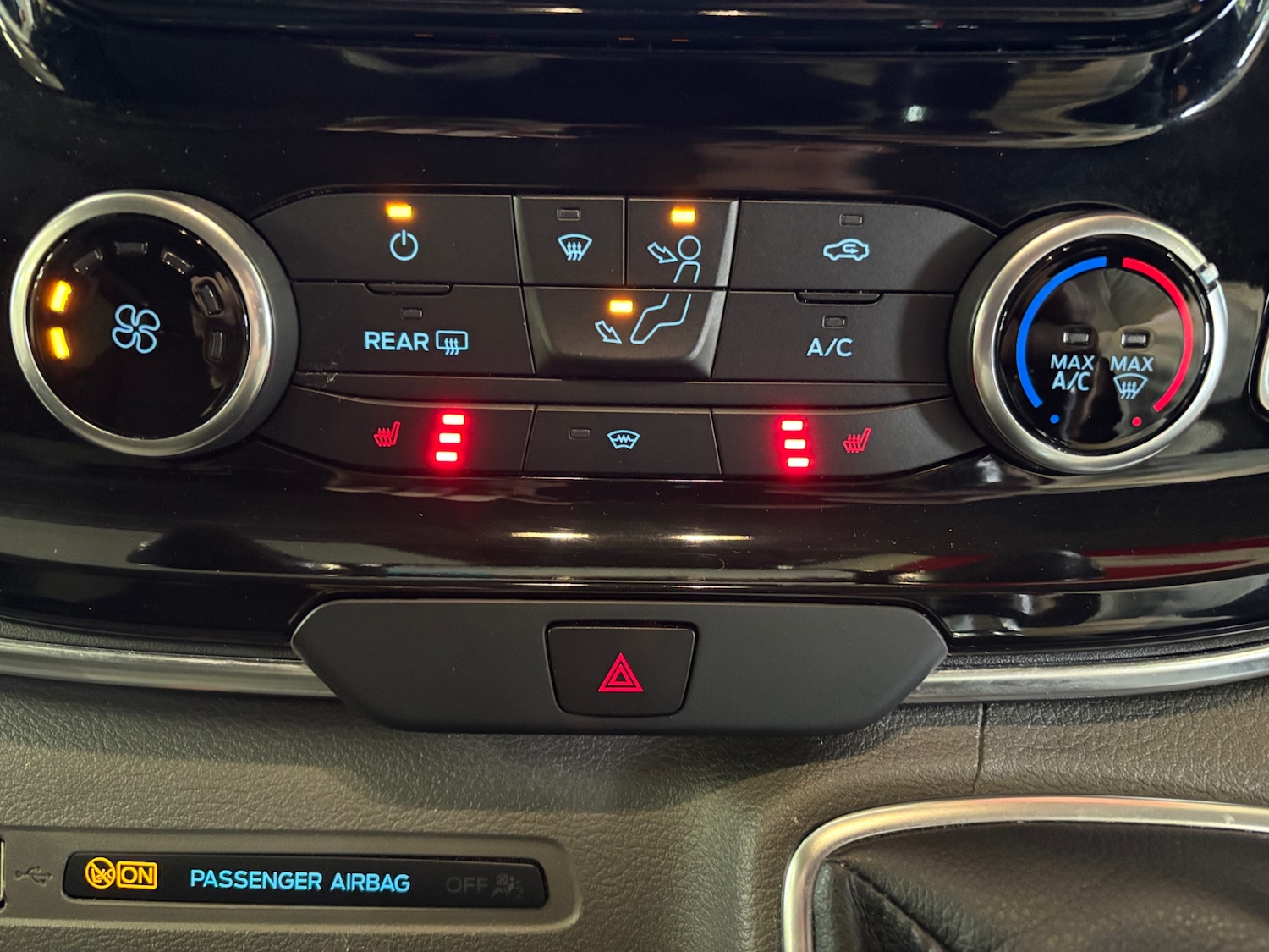 Used Ford Tourneo Custom 2018 for sale - 76076629: Photo 14