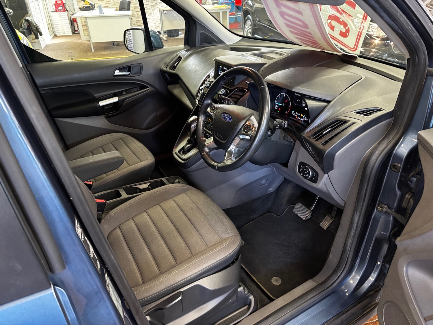 Used Ford Grand Tourneo Connect 2020 for sale - 78223356: Photo 12