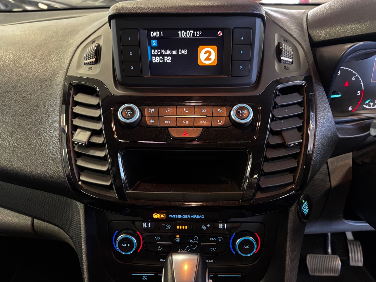 Used Ford Grand Tourneo Connect 2020 for sale - 78223356: Photo 16