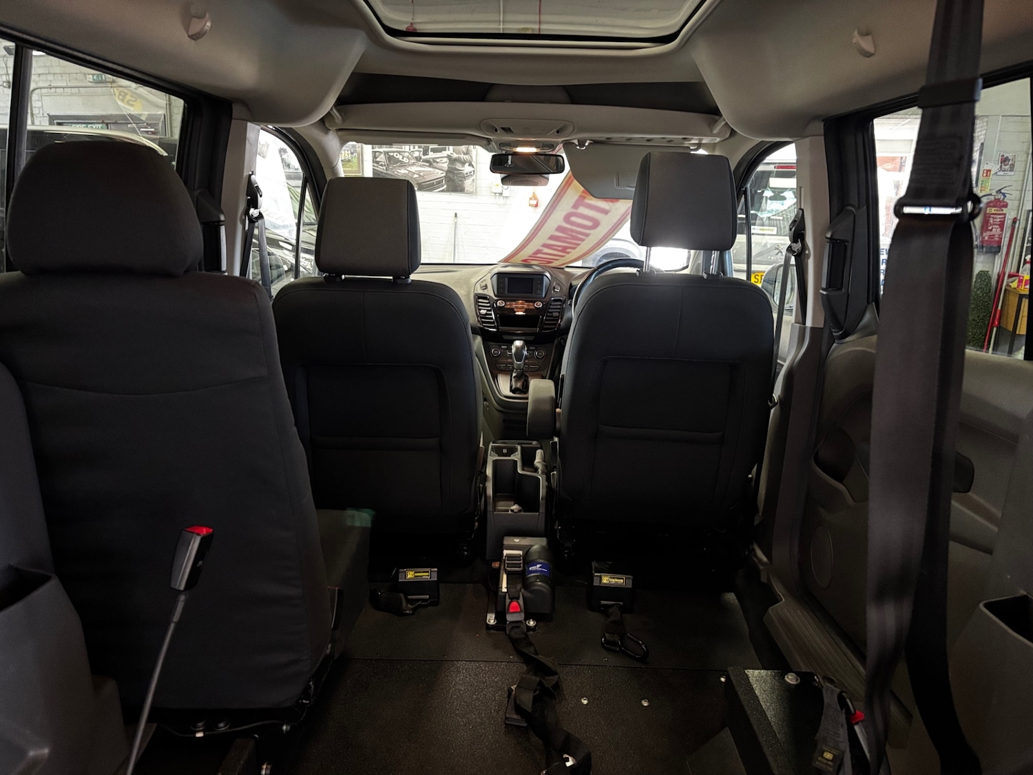 Used Ford Grand Tourneo Connect 2020 for sale - 78223356: Photo 25